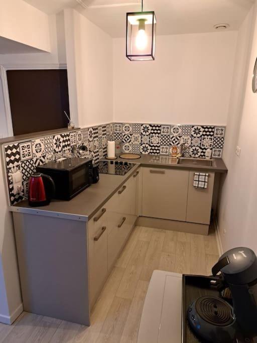 Confortable Studio Renove ก็องเบร ภายนอก รูปภาพ