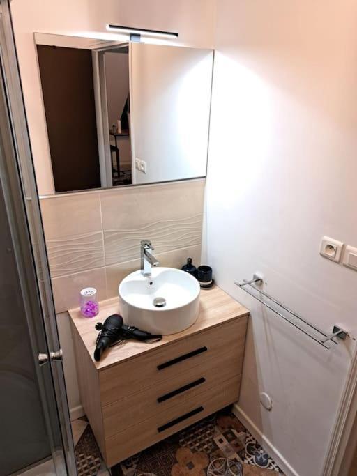 Confortable Studio Renove ก็องเบร ภายนอก รูปภาพ